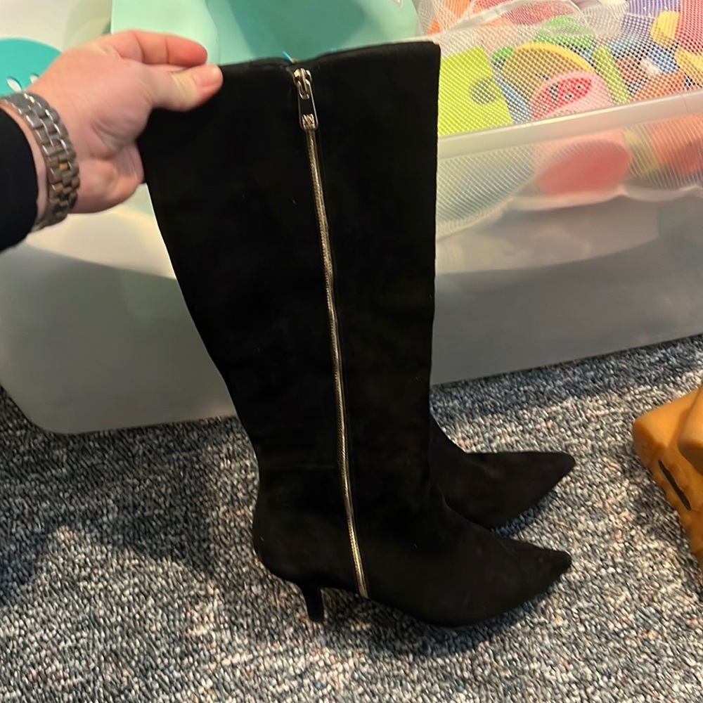New without tags size 8 and Klein boot with side zip kitten heel style